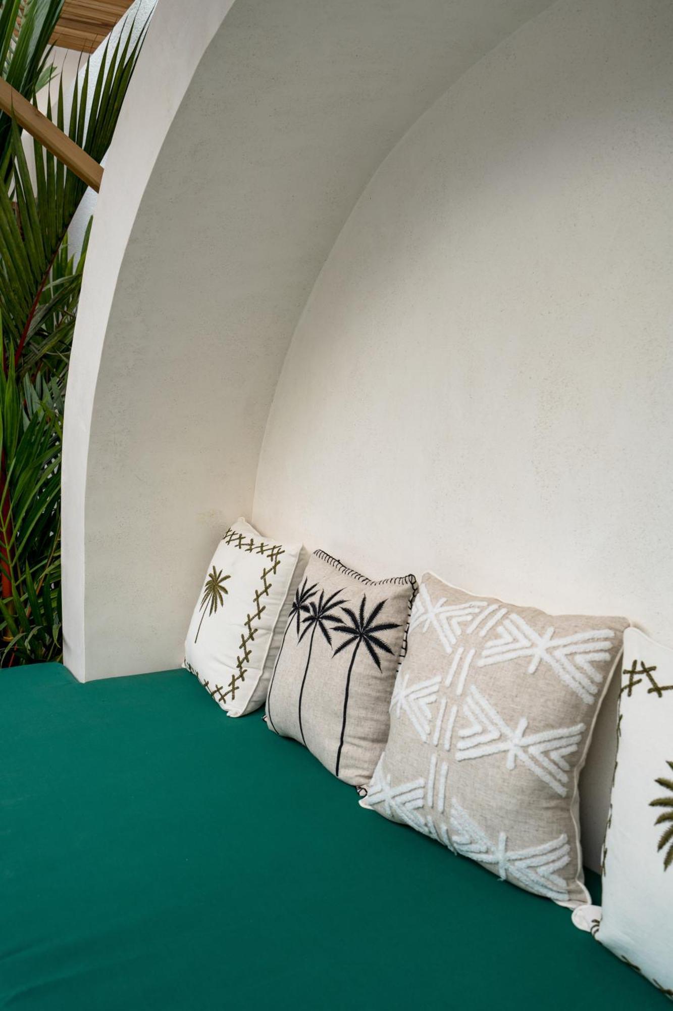 Villa Maria - Uluwatu By Yolla Hospitality Buitenkant foto